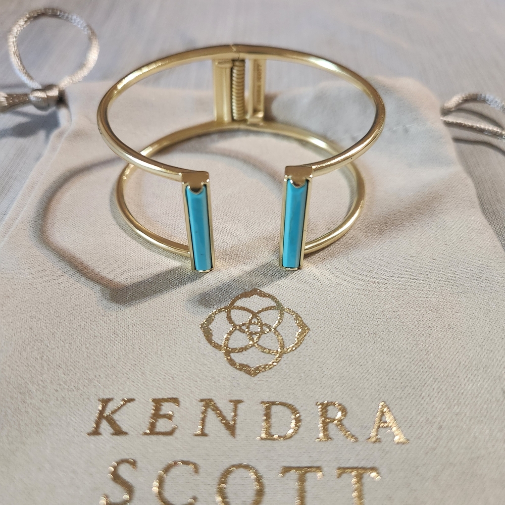 Kendra Scott Matte Gold Gavin Hinge Bracelet with Turquoise Accents